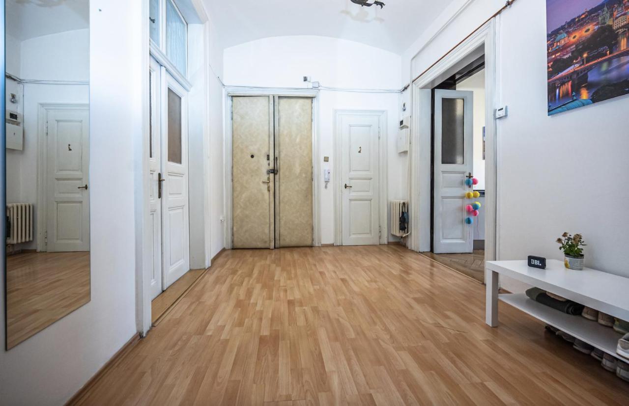 Legerova Apartments ปราก ภายนอก รูปภาพ
